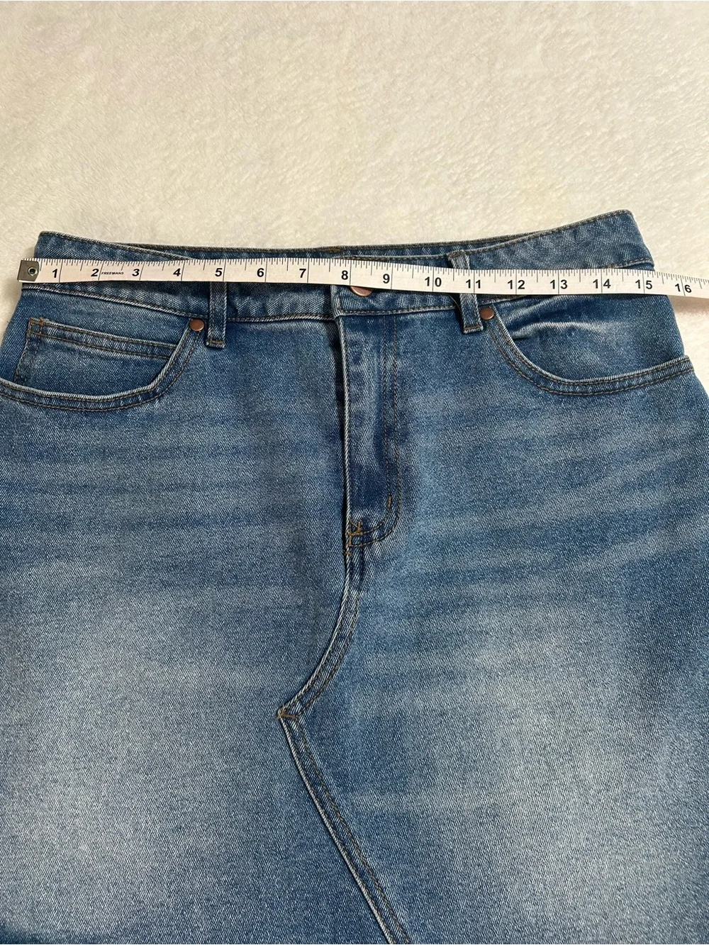 Versona Denim Fringe Hem Mini
Skirt Size 10 - Picture 6 of 7